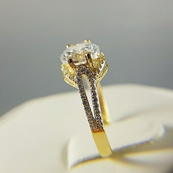 2ct center stone 14k Yellow Gold Engagement Ring - Picture 5 of 8